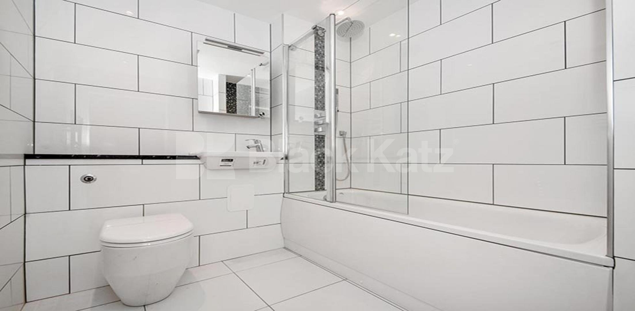 			3 Bedroom, 1 bath, 1 reception Apartment			 Avenue road, Seven Sisters